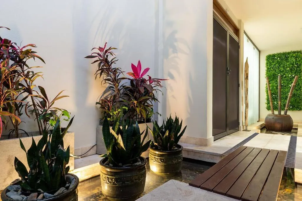 Nyaru Villa Port Douglas, Qld