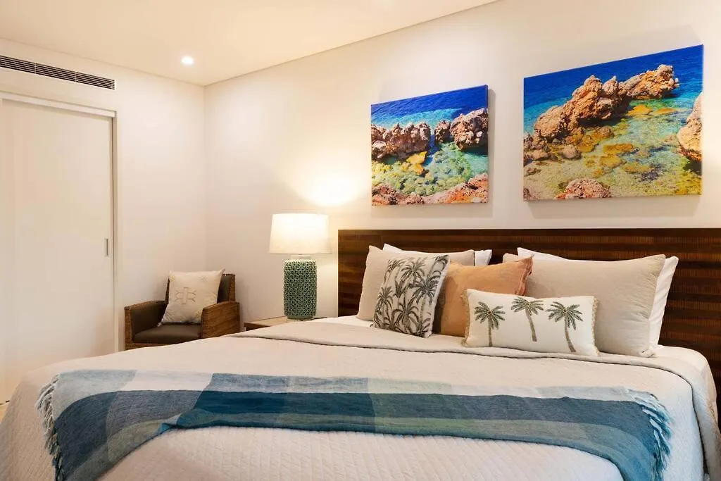 Nyaru Villa Port Douglas, Qld Australia